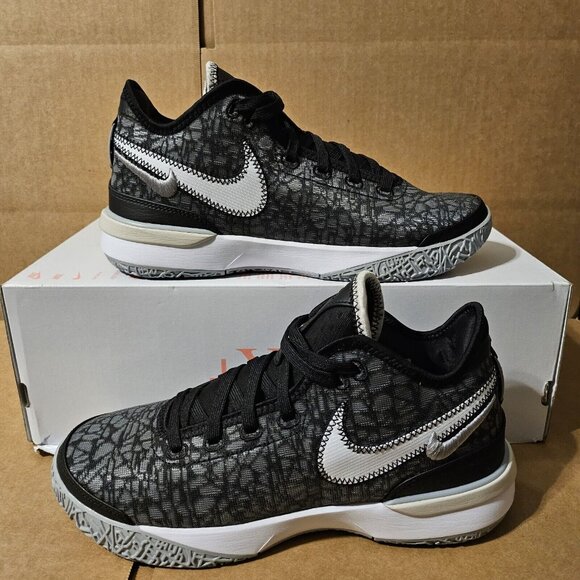 Nike Zoom LeBron NXXT Gen Black Grey Basketball Shoe DR8784 005 Mens Size 8 - Picture 1 of 10